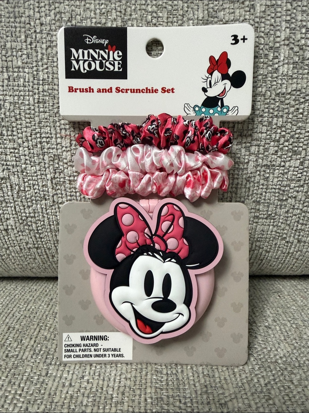 Disney Minnie Mouse Hair Pink Scrunchies and Brush Set